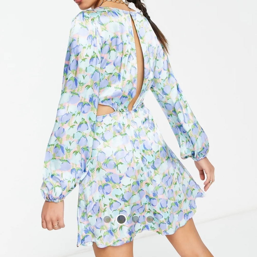 Topshop floral mini dress (Size 8) - Picture 2 of 7